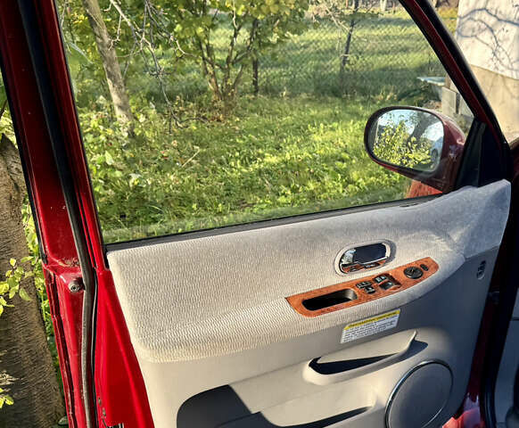 Красный Киа Карнивал, объемом двигателя 2.9 л и пробегом 250 тыс. км за 6000 $, фото 9 на Automoto.ua