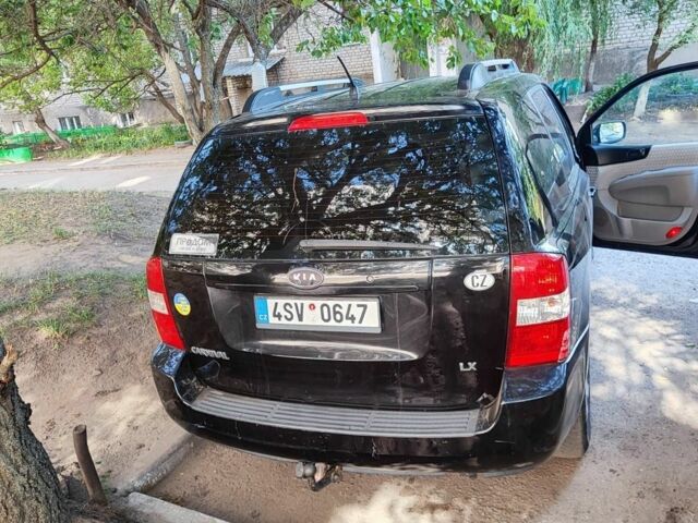 Красный Киа Карнивал, объемом двигателя 0 л и пробегом 240 тыс. км за 3000 $, фото 4 на Automoto.ua