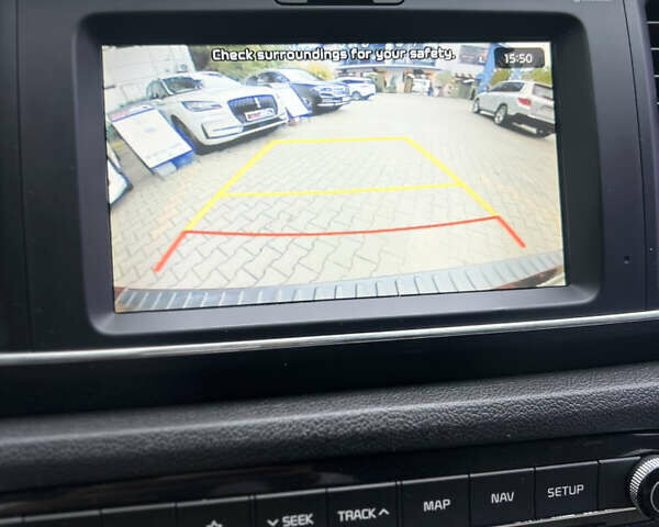 Красный Киа Карнивал, объемом двигателя 2.2 л и пробегом 118 тыс. км за 22500 $, фото 21 на Automoto.ua