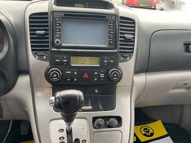 Киа Карнивал, объемом двигателя 2.9 л и пробегом 161 тыс. км за 7300 $, фото 13 на Automoto.ua