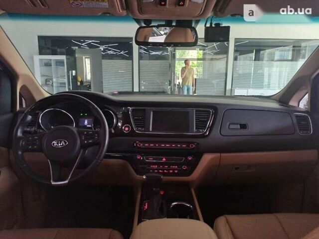 Кіа Карнівал, об'ємом двигуна 2.2 л та пробігом 144 тис. км за 31000 $, фото 28 на Automoto.ua