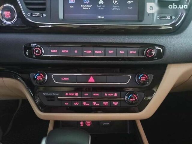 Кіа Карнівал, об'ємом двигуна 2.2 л та пробігом 144 тис. км за 31000 $, фото 23 на Automoto.ua