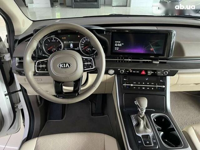 Киа Карнивал, объемом двигателя 2.2 л и пробегом 100 тыс. км за 43000 $, фото 11 на Automoto.ua
