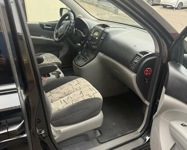 Киа Карнивал 2008 в Одессе на Automoto.ua Киа Карнивал, объемом двигателя 3 л и пробегом 238 тыс. км за 6999 $, фото 8 на Automoto.ua