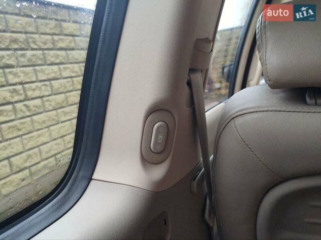 Киа Карнивал, объемом двигателя 2.2 л и пробегом 161 тыс. км за 10699 $, фото 32 на Automoto.ua
