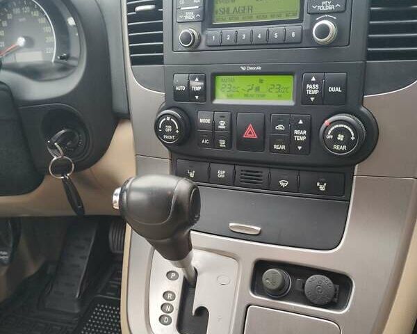 Киа Карнивал, объемом двигателя 2.2 л и пробегом 161 тыс. км за 10699 $, фото 36 на Automoto.ua