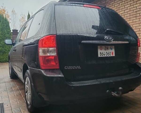 Киа Карнивал, объемом двигателя 2.2 л и пробегом 161 тыс. км за 10699 $, фото 9 на Automoto.ua