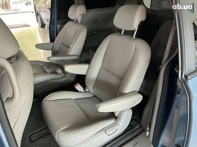 Кіа Карнівал, об'ємом двигуна 2.2 л та пробігом 176 тис. км за 17900 $, фото 18 на Automoto.ua