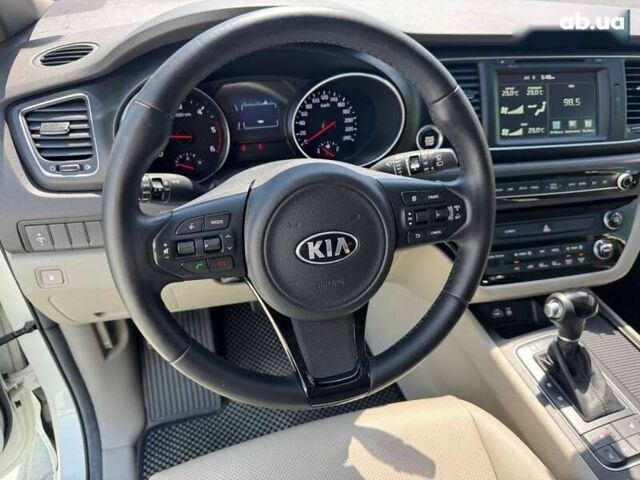 Киа Карнивал, объемом двигателя 2.2 л и пробегом 174 тыс. км за 18000 $, фото 10 на Automoto.ua