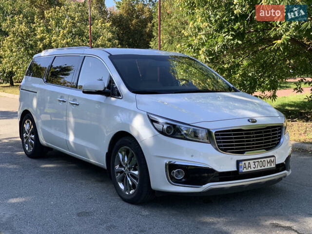 Киа Карнивал, объемом двигателя 2.2 л и пробегом 200 тыс. км за 21500 $, фото 1 на Automoto.ua