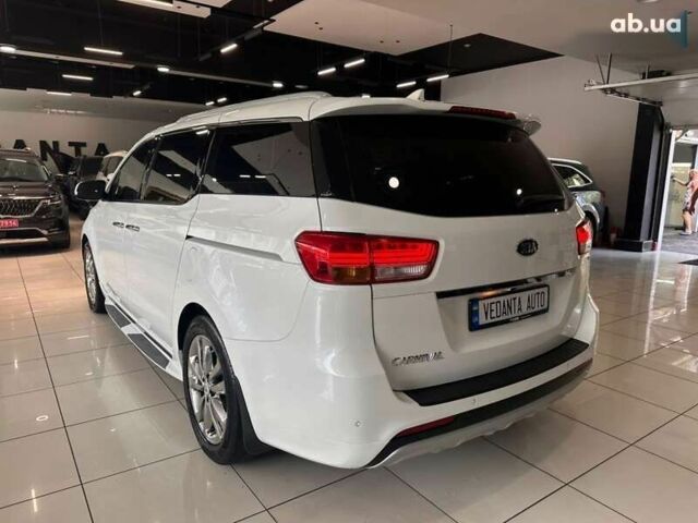 Киа Карнивал, объемом двигателя 2.2 л и пробегом 220 тыс. км за 21900 $, фото 5 на Automoto.ua