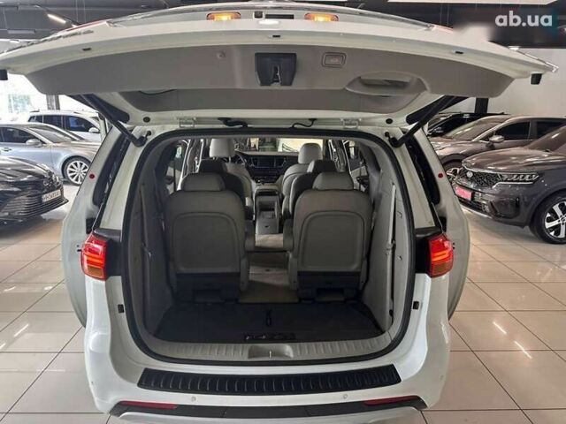 Киа Карнивал, объемом двигателя 2.2 л и пробегом 220 тыс. км за 21900 $, фото 9 на Automoto.ua