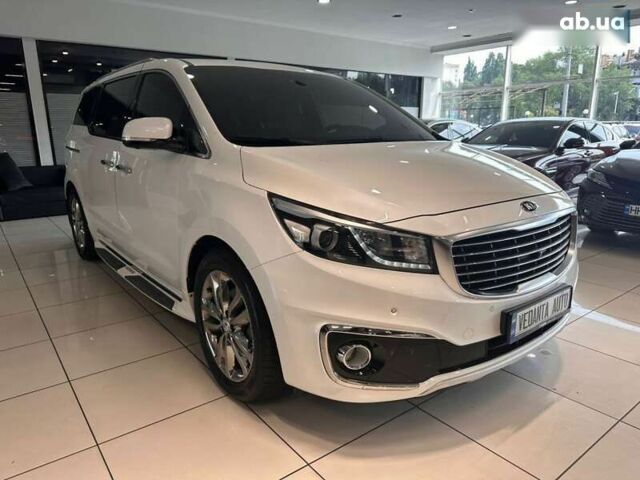 Киа Карнивал, объемом двигателя 2.2 л и пробегом 220 тыс. км за 21900 $, фото 2 на Automoto.ua