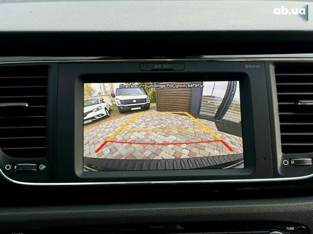 Киа Карнивал, объемом двигателя 2.2 л и пробегом 179 тыс. км за 19900 $, фото 28 на Automoto.ua