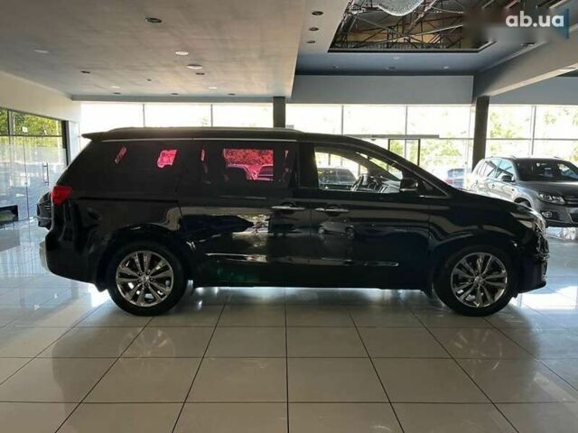 Киа Карнивал, объемом двигателя 2.2 л и пробегом 179 тыс. км за 23500 $, фото 3 на Automoto.ua