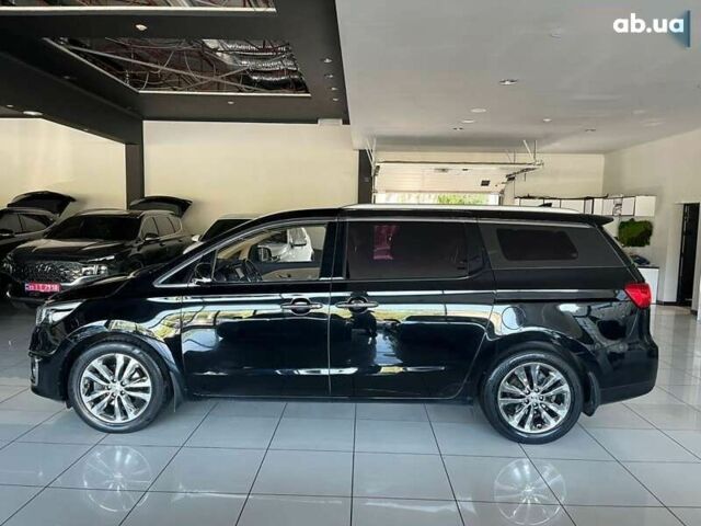 Киа Карнивал, объемом двигателя 2.2 л и пробегом 179 тыс. км за 23500 $, фото 4 на Automoto.ua