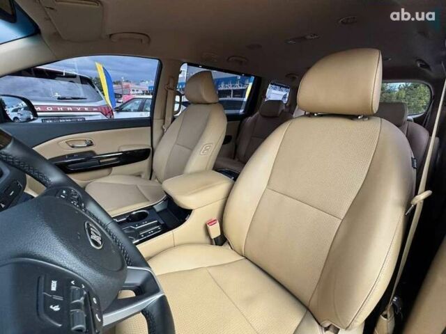Киа Карнивал, объемом двигателя 2.2 л и пробегом 41 тыс. км за 30500 $, фото 20 на Automoto.ua