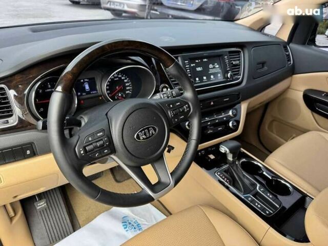Киа Карнивал, объемом двигателя 2.2 л и пробегом 41 тыс. км за 30500 $, фото 11 на Automoto.ua