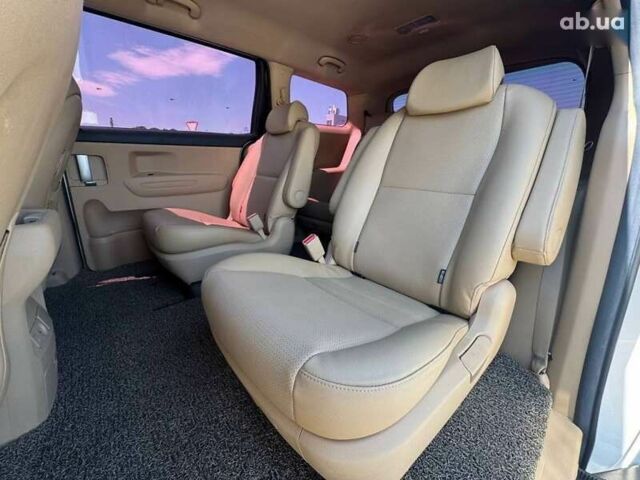 Киа Карнивал, объемом двигателя 2.2 л и пробегом 71 тыс. км за 26500 $, фото 18 на Automoto.ua