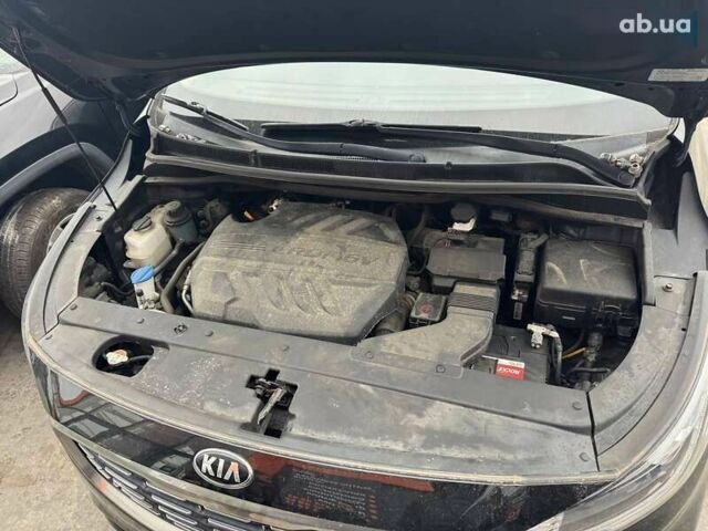 Кіа Карнівал, об'ємом двигуна 2.2 л та пробігом 77 тис. км за 19000 $, фото 18 на Automoto.ua