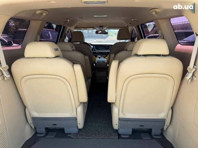 Киа Карнивал, объемом двигателя 2.2 л и пробегом 71 тыс. км за 26500 $, фото 22 на Automoto.ua