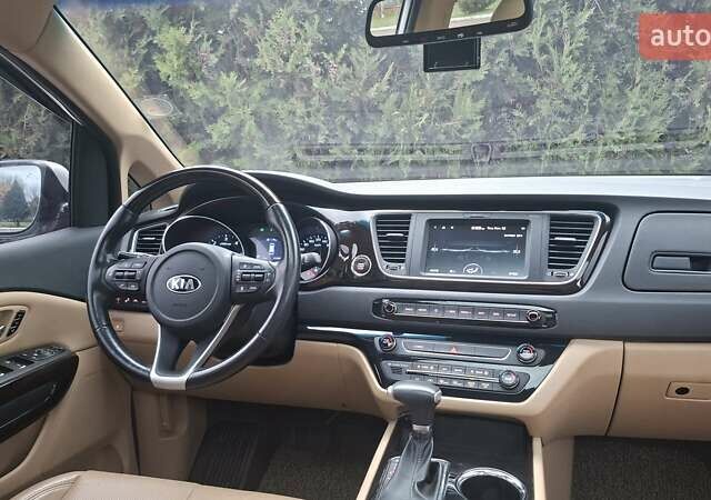 Киа Карнивал, объемом двигателя 2.2 л и пробегом 134 тыс. км за 28900 $, фото 24 на Automoto.ua