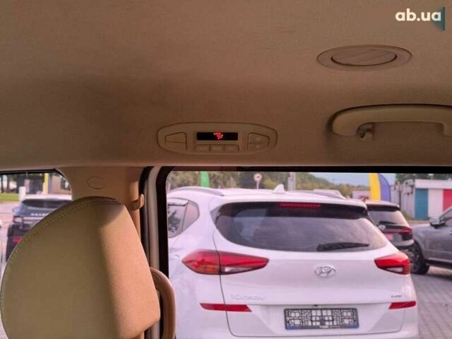 Киа Карнивал 2019 в Киеве на Automoto.ua Киа Карнивал, объемом двигателя 2.2 л и пробегом 140 тыс. км за 25900 $, фото 27 на Automoto.ua