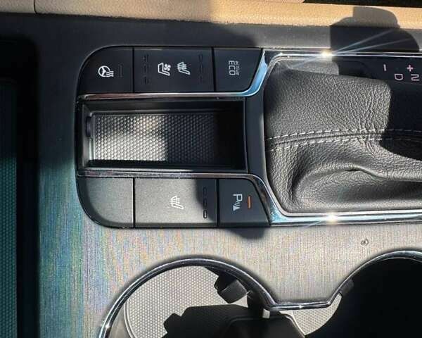 Киа Карнивал, объемом двигателя 2.2 л и пробегом 71 тыс. км за 26500 $, фото 15 на Automoto.ua