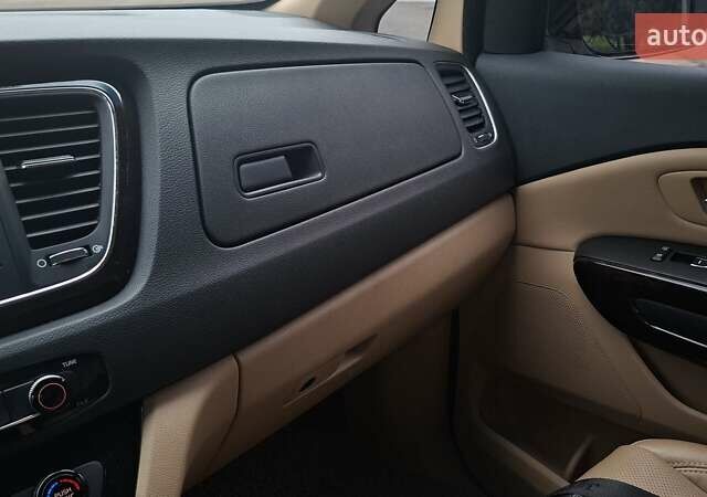 Киа Карнивал, объемом двигателя 2.2 л и пробегом 134 тыс. км за 28900 $, фото 30 на Automoto.ua