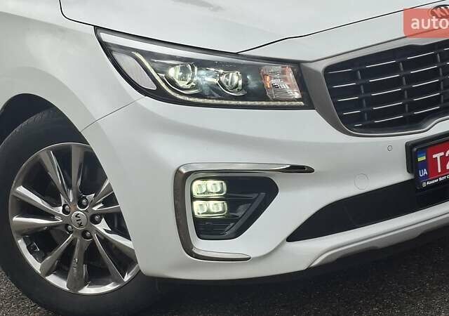 Киа Карнивал, объемом двигателя 2.2 л и пробегом 134 тыс. км за 28900 $, фото 14 на Automoto.ua