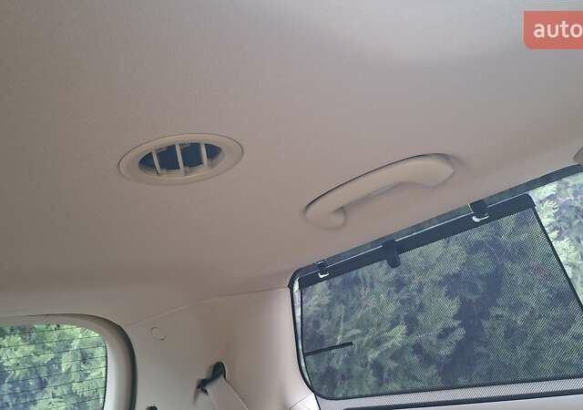 Киа Карнивал, объемом двигателя 2.2 л и пробегом 134 тыс. км за 28900 $, фото 38 на Automoto.ua