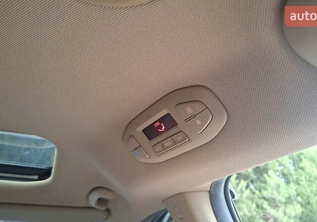 Киа Карнивал, объемом двигателя 2.2 л и пробегом 134 тыс. км за 28900 $, фото 57 на Automoto.ua