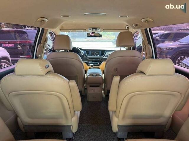 Киа Карнивал, объемом двигателя 2.2 л и пробегом 71 тыс. км за 26500 $, фото 23 на Automoto.ua