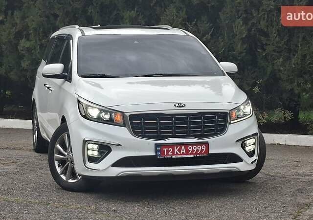 Киа Карнивал, объемом двигателя 2.2 л и пробегом 134 тыс. км за 28900 $, фото 13 на Automoto.ua
