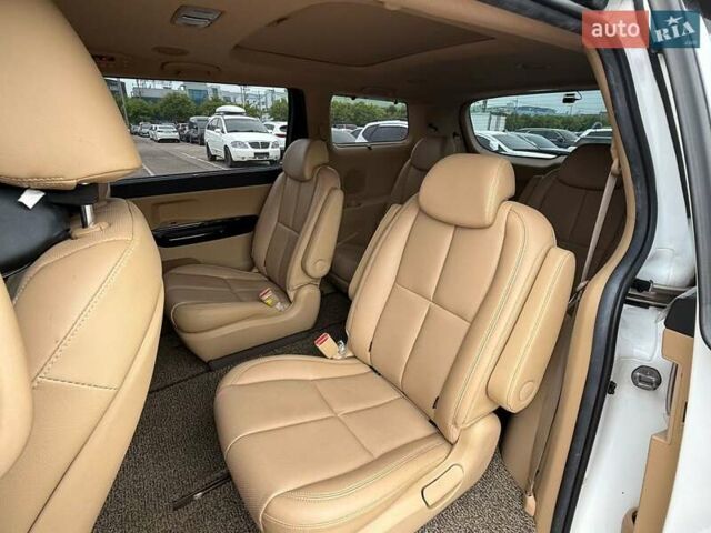 Киа Карнивал, объемом двигателя 2.2 л и пробегом 134 тыс. км за 28900 $, фото 65 на Automoto.ua