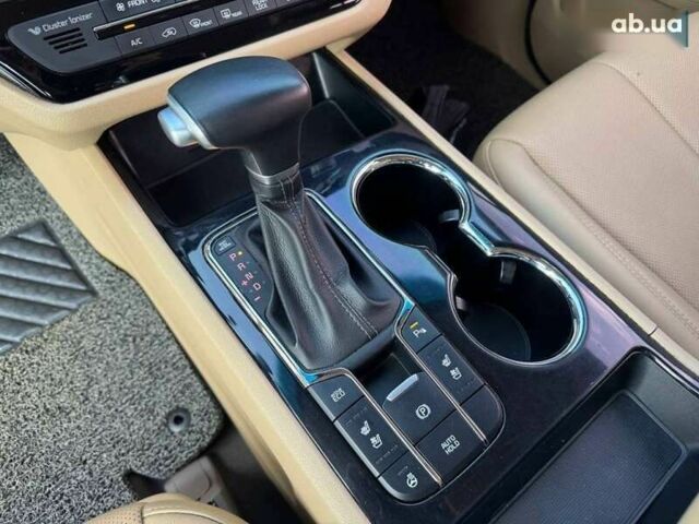 Киа Карнивал 2019 в Киеве на Automoto.ua Киа Карнивал, объемом двигателя 2.2 л и пробегом 140 тыс. км за 25900 $, фото 19 на Automoto.ua