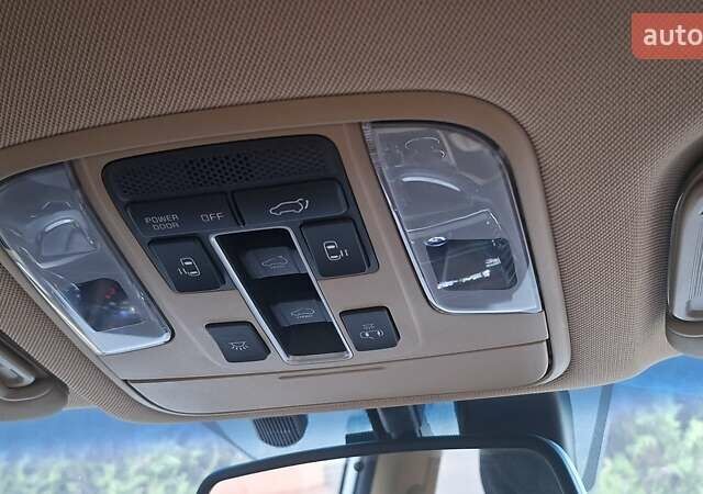 Киа Карнивал, объемом двигателя 2.2 л и пробегом 134 тыс. км за 28900 $, фото 42 на Automoto.ua