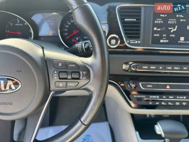 Киа Карнивал, объемом двигателя 2.2 л и пробегом 77 тыс. км за 30500 $, фото 8 на Automoto.ua