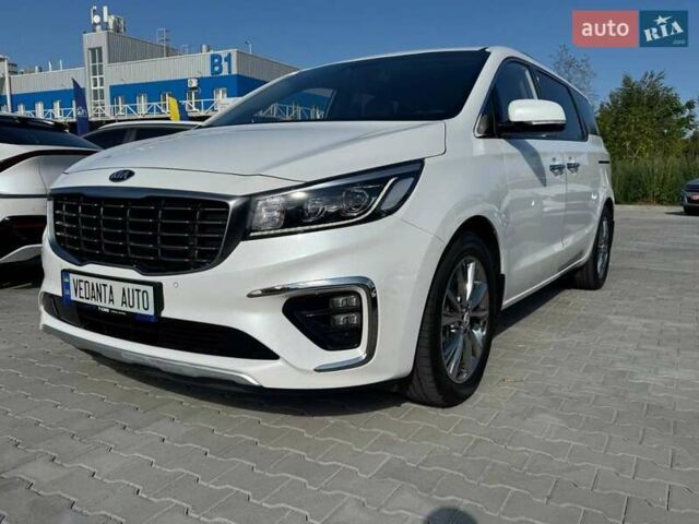 Киа Карнивал, объемом двигателя 2.2 л и пробегом 77 тыс. км за 30500 $, фото 1 на Automoto.ua