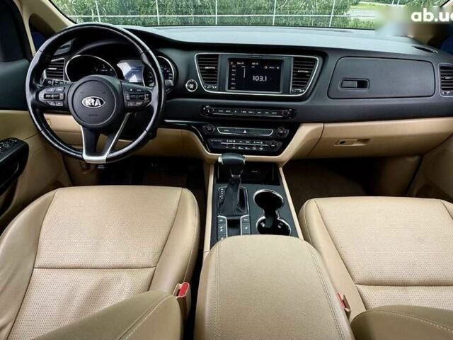 Киа Карнивал, объемом двигателя 2.2 л и пробегом 78 тыс. км за 25500 $, фото 18 на Automoto.ua
