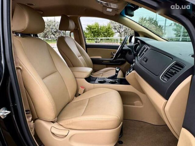 Киа Карнивал, объемом двигателя 2.2 л и пробегом 78 тыс. км за 27500 $, фото 21 на Automoto.ua