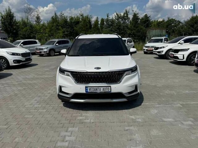Киа Карнивал, объемом двигателя 2.2 л и пробегом 42 тыс. км за 41900 $, фото 1 на Automoto.ua