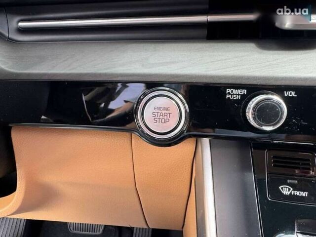 Киа Карнивал, объемом двигателя 2.2 л и пробегом 94 тыс. км за 37500 $, фото 14 на Automoto.ua