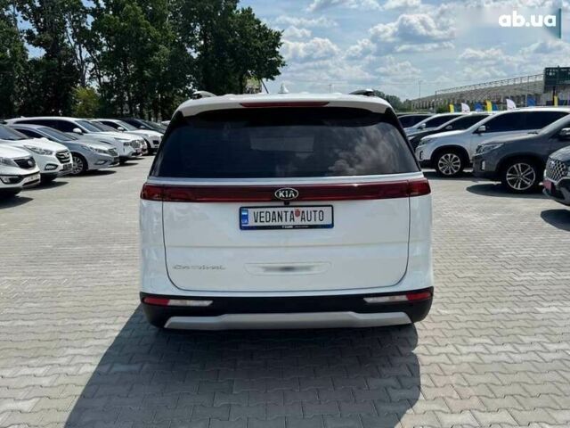 Киа Карнивал, объемом двигателя 2.2 л и пробегом 42 тыс. км за 41900 $, фото 4 на Automoto.ua
