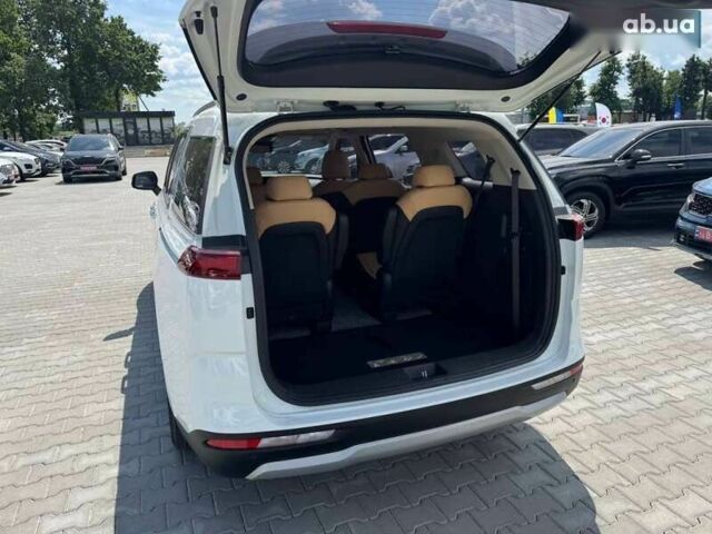 Киа Карнивал, объемом двигателя 2.2 л и пробегом 42 тыс. км за 41900 $, фото 7 на Automoto.ua