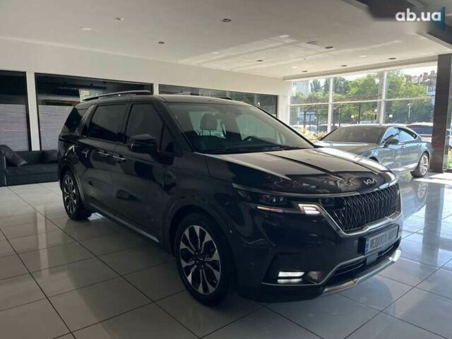 Киа Карнивал, объемом двигателя 2.2 л и пробегом 33 тыс. км за 46500 $, фото 2 на Automoto.ua