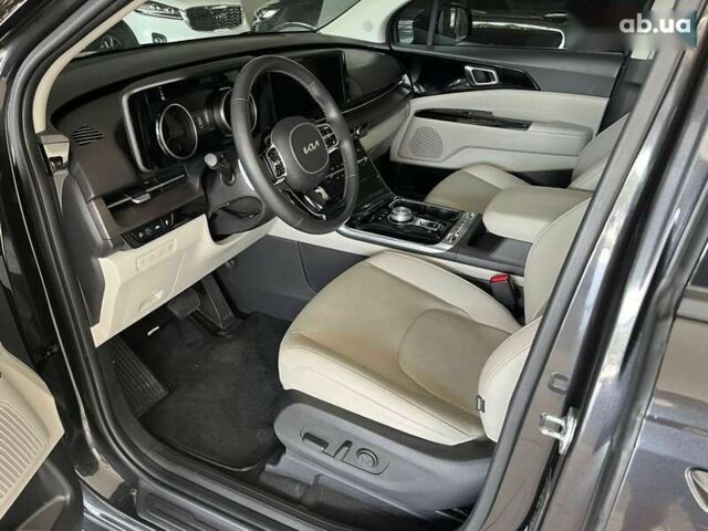 Киа Карнивал, объемом двигателя 2.2 л и пробегом 33 тыс. км за 46500 $, фото 24 на Automoto.ua