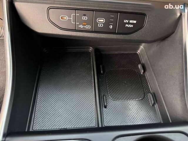 Кіа Карнівал, об'ємом двигуна 2.2 л та пробігом 12 тис. км за 53900 $, фото 24 на Automoto.ua