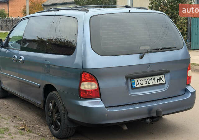 Серый Киа Карнивал, объемом двигателя 2.9 л и пробегом 350 тыс. км за 2150 $, фото 31 на Automoto.ua