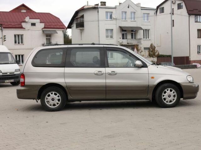 Серый Киа Карнивал, объемом двигателя 2.9 л и пробегом 3 тыс. км за 4599 $, фото 7 на Automoto.ua